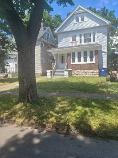 Main picture of 126 Lisbon Ave