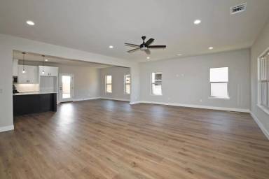 Main picture of 4715 Scotty Dr