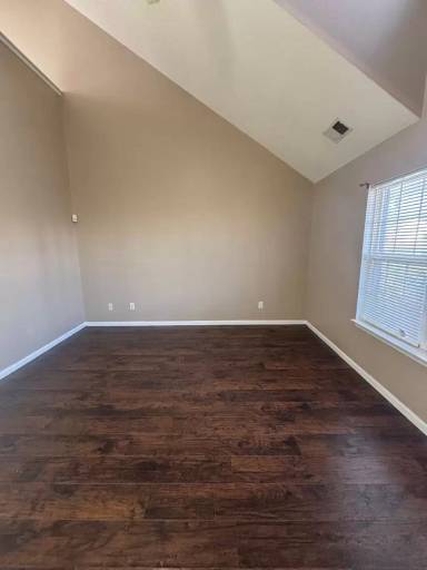 Main picture of 1641 Clooney Ln