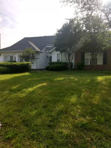 Main picture of 2921 McLaurin Ct
