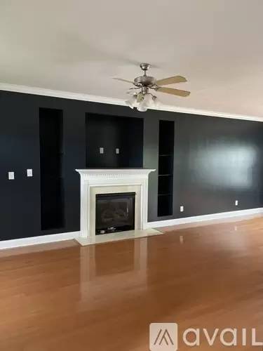 Main picture of 5021 Magic Lantern Dr