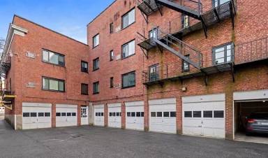 Main picture of 570 Whitney Ave
