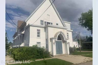 Main picture of 2 S Seminary Ave