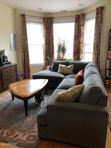 Main picture of 2142 W Warner Ave