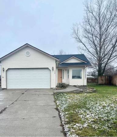 Main picture of 430 N Megan St