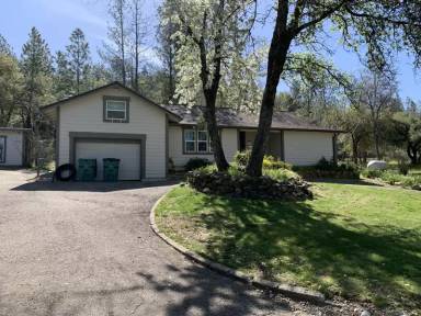 Main picture of 2861 Smith Flat School Rd