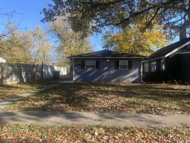 Main picture of 2206 McGuffey Rd