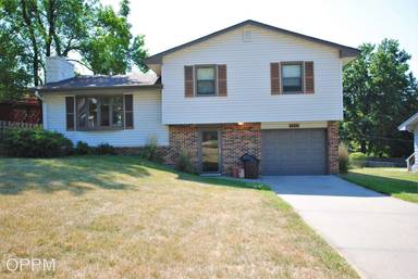 Main picture of 9415 Jaynes St