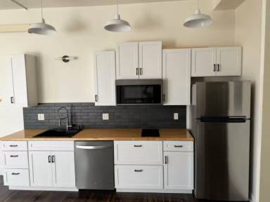 Main picture of 7 S Howard St