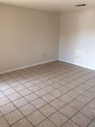 Main picture of Mayflower Apartments