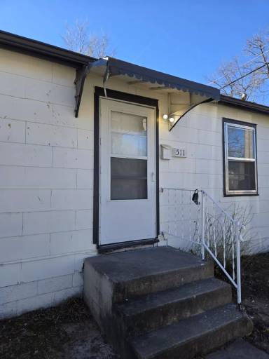 Main picture of 511 W Funston - 1