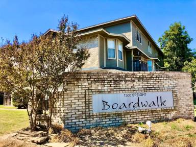 Main picture of 1339 Speight Ave