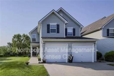 Main picture of 4555 NE 83rd St
