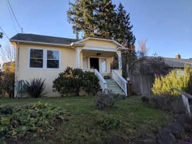 Main picture of 5037 Bowen Pl S