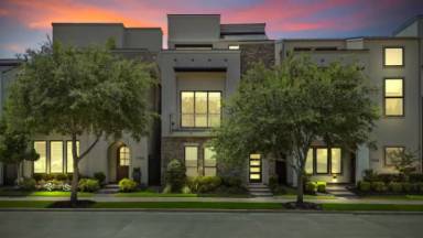 Main picture of 7704 Highcroft Way