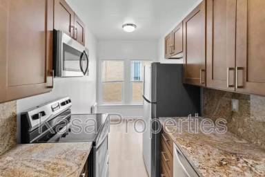 Main picture of 1856 Spruce St
