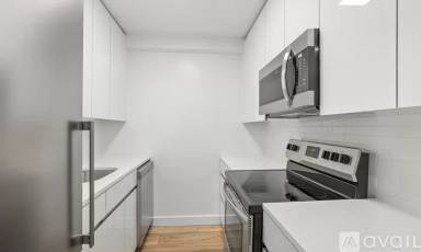 Main picture of 300 W 57th St
