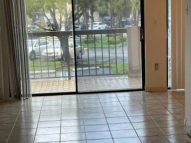 Main picture of 5900 SW 127th Ave