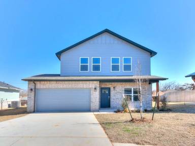 Main picture of 500 NW 177th St