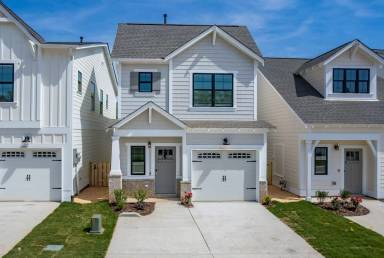 Main picture of 4170 Prentice St