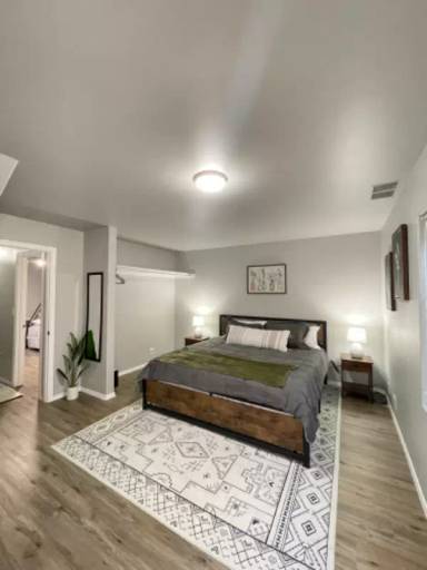 Main picture of 310 Flaming Rd