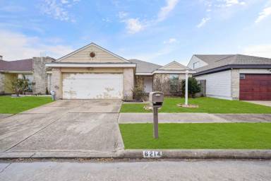 Main picture of 6214 Gladewell Dr
