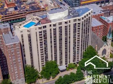 Main picture of 1120 N LaSalle Dr Apartments