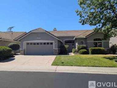Main picture of 7090 Lost Lake Ln