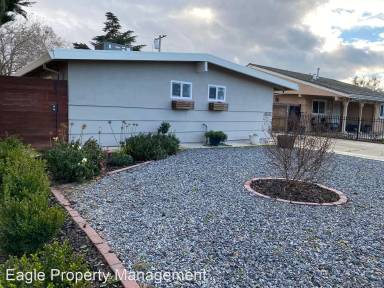 Main picture of 945 Anna St