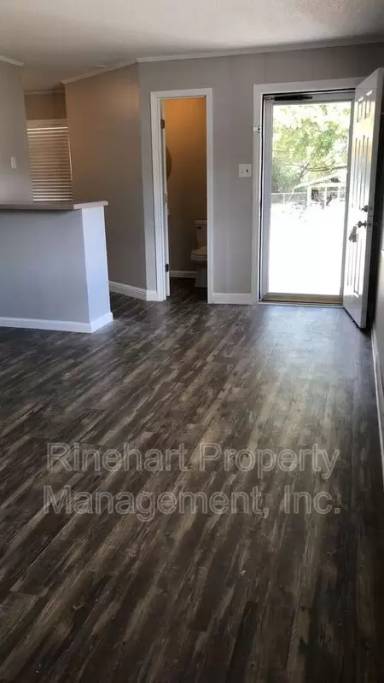Main picture of 1421 Mt Gallant Rd