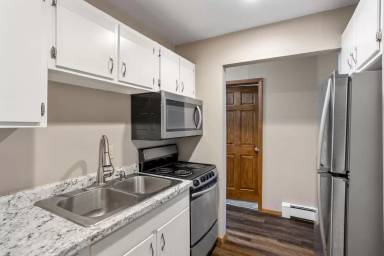 Main picture of 1001 Bay Shore Dr