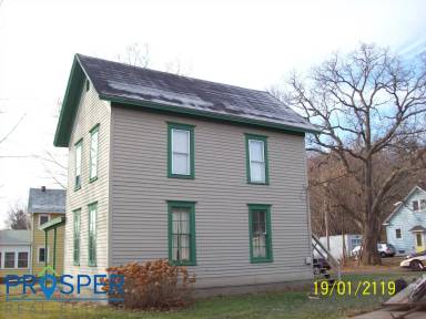 Main picture of 106 Ferry St