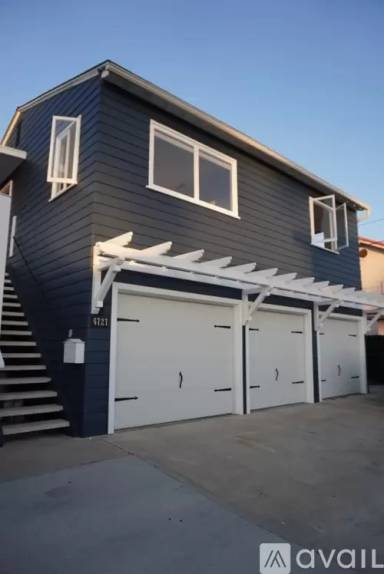 Main picture of 6727 Tyrian St