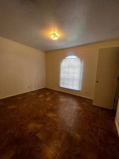 Main picture of 3605 Yucca Dr NW