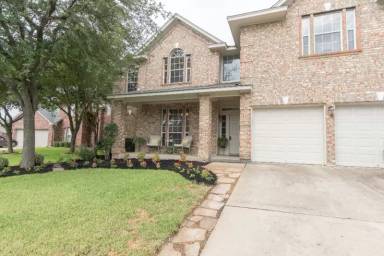 Main picture of 15841 Garrison Cir