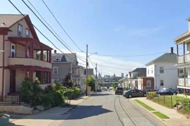 Main picture of 71 Commodore St