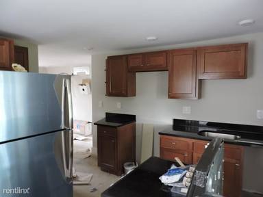 Main picture of 8A Forest St