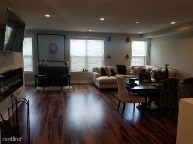Main picture of 1420 Trinidad Ave NE