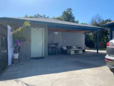 Main picture of 1301 E Portner St