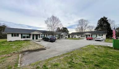 Main picture of 121 Helms Dr