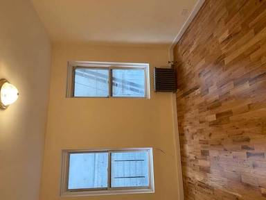 Main picture of 451 West 36th St