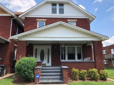 Main picture of 1020 10th St