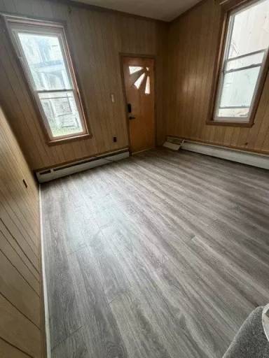 Main picture of 15 W Church St