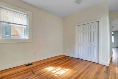 Main picture of 101 Dwight St