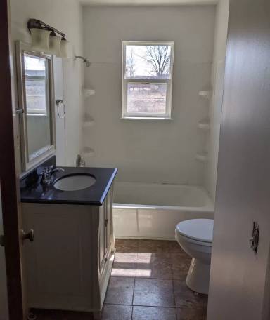 Main picture of 1032 Dennis St