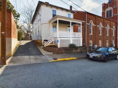 Main picture of 10 Prospect St