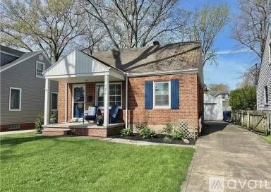 Main picture of 526 Huntmere Dr
