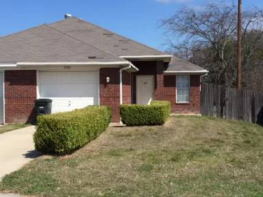 Main picture of 2308 Wales Cir