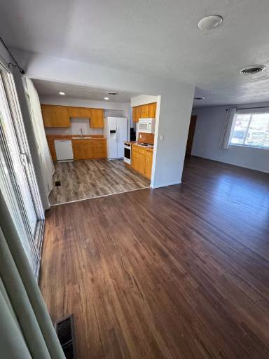 Main picture of 397 Isgreen Cir