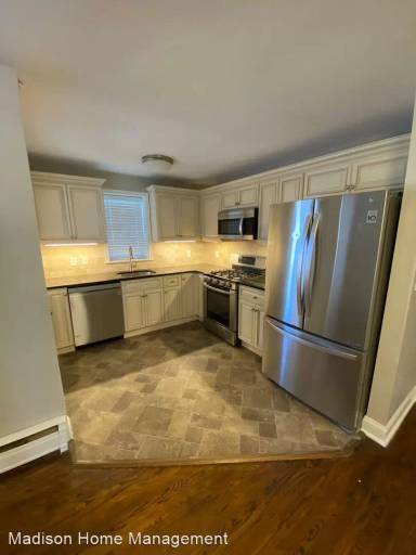 Main picture of 525 Furnace St